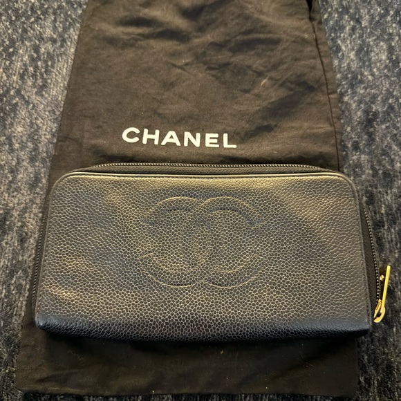 Authentic CHANEL Black Leather Wallet - Picture 12 of 12